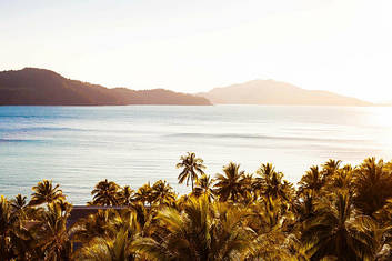 View over Catseye Beach on Hamilton Island